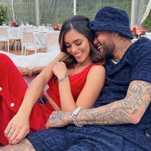 Bruna Biancardi garantiu que ela e Neymar nãoe estão mais juntos