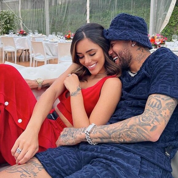 Bruna Biancardi garantiu que ela e Neymar nãoe estão mais juntos