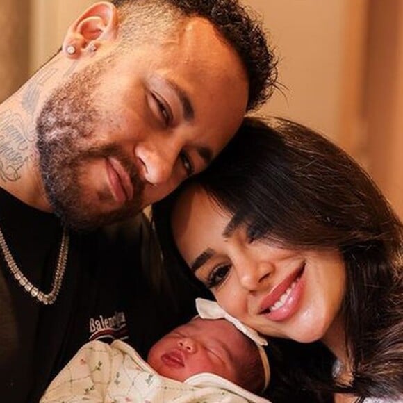 Neymar e Bruna Biancardi apareceram juntos em novas fotos