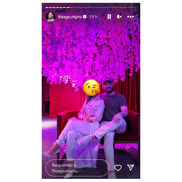 Maíra Cardi e Thiago Nigro foram acusados de 'biscoitar' nas redes sociais após rosto da influenciadora ser tampada