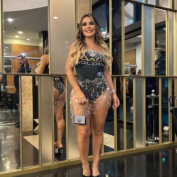 Deolane Bezerra se submeteu recentemente a uma lipo LAD
