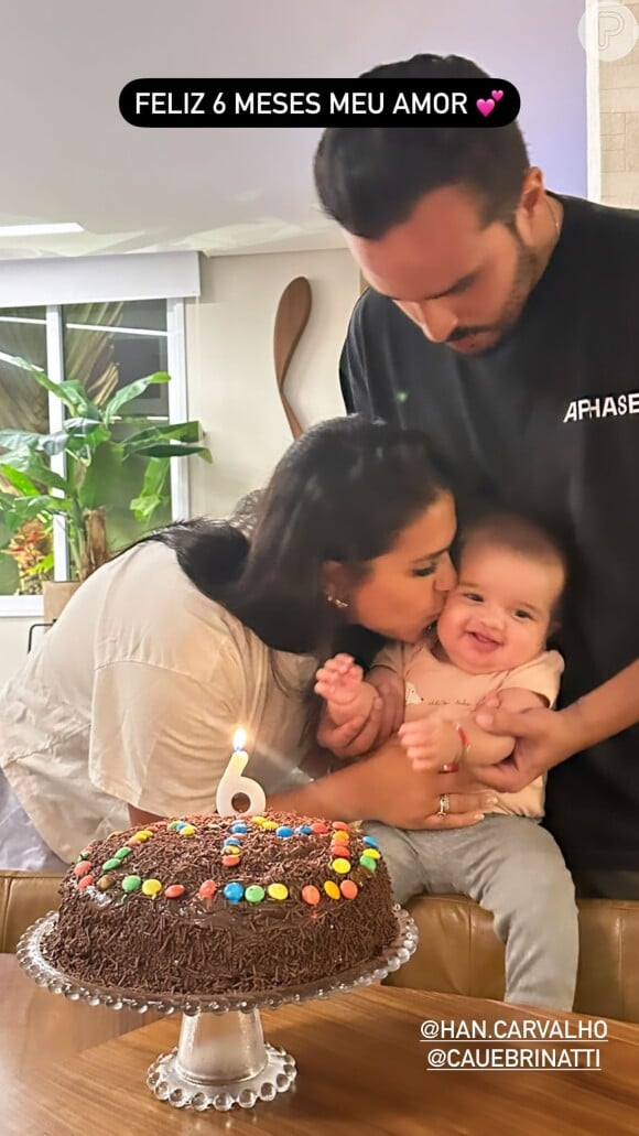Bruna Biancardi aproveitou o bolo para comemorar outro mesversário da família