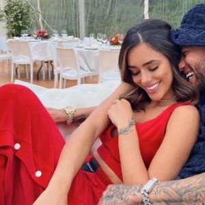 Bruna Biancardi deixou de seguir Neymar após notícia de nova paternidade do jogador