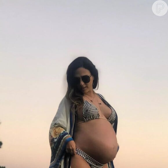 Biquíni para grávidas: Tata Werneck não dispensou esse modelo cortininha em sua gestação