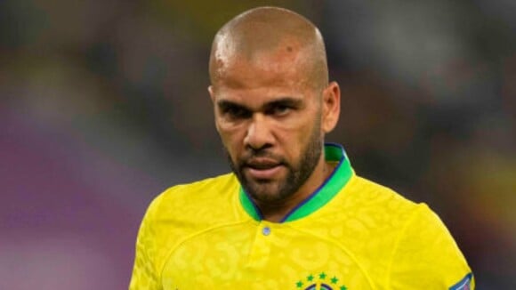 Prisão de Daniel Alves: Saiba o que aconteceu com fortuna do jogador para precisar de ajuda de Neymar