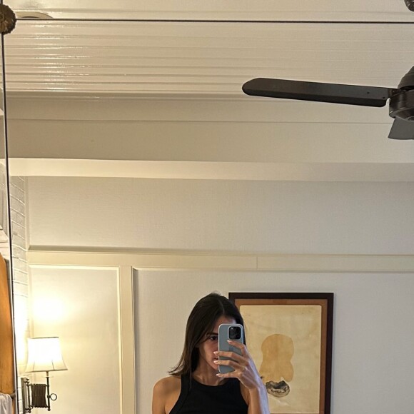 Bruna Marquezine nua? Atriz protagonizou foto no melhor estilo underboob em sua rede social