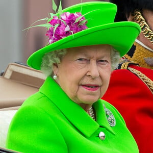 Rainha Elizabeth II teve como último dever real analisar uma lista de candidatos para ingressar na Ordem do Mérito