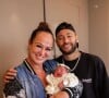 Mãe de Neymar não apareceu no parto de Mavie, filha do jogador, e se limitou ao visitar a criança depois de nascida