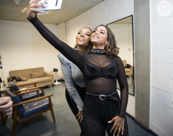 Ludmilla compôs a letra de 'Onda Diferente' e ficou furiosa quando viu nome de Anitta na composição