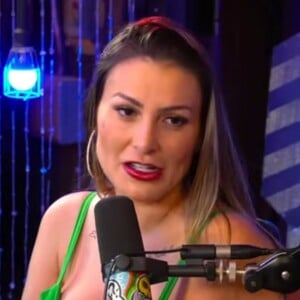 Andressa Urach explicou que plataformas adultas não permitem a, digamos, 'chuva marrom' em seus conteúdos