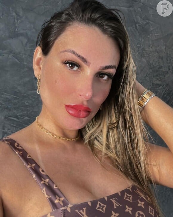 Andressa Urach contou que poderia fazer vídeos com a 'chuva marrom' para vender em uma plataforma e já convidou uma modelo, que também não conseguiu realizar seu fetiche inédito
