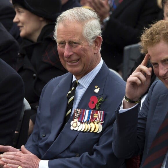 Rei Charles III viveu momentos conturbados com o filho caçula, Príncipe Harry