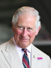 Rei Charles III faz primeiro pronunciamento após revelar câncer e estado de saúde gera preocupação: 'Afetados pelo câncer saberão...'