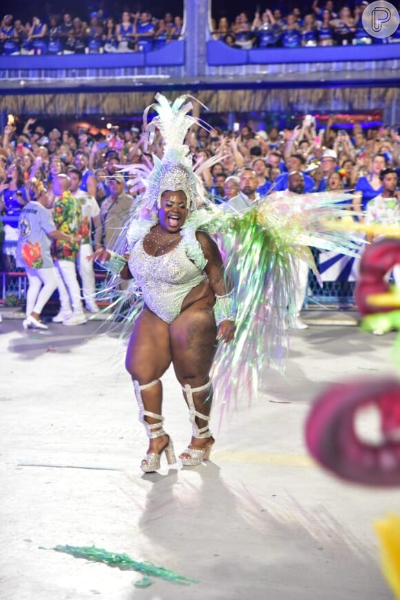 Marquinha de biquíni de Jojo Todynhou chamou atenção durante desfile na Sapucaí