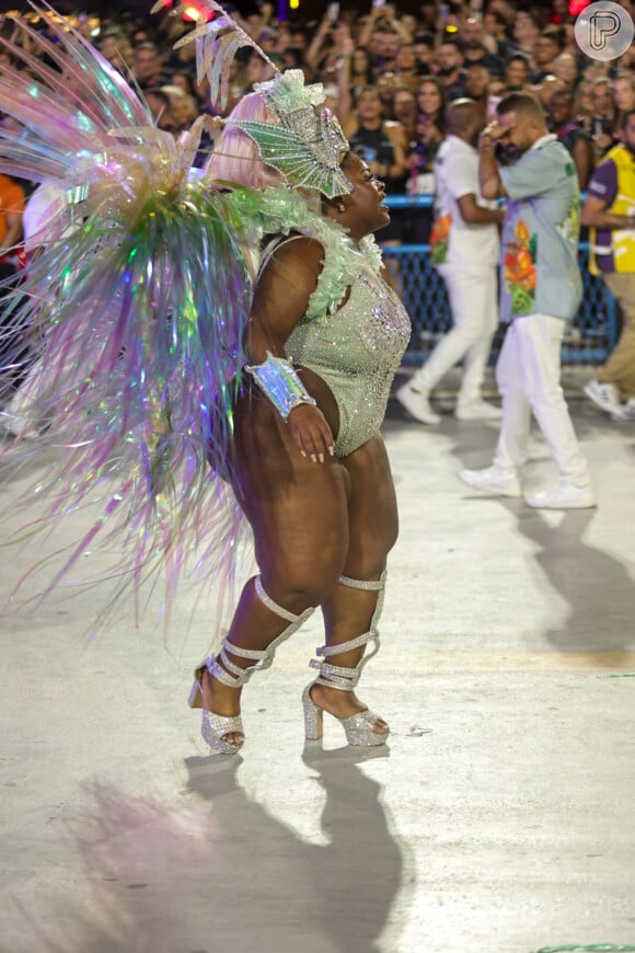 No Carnaval, Jojo Todynho não conteve emoção após desfile pela Mocidade: ''Eu estou anestesiada, sem palavras'
