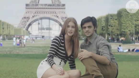 Em Totalmente Demais, com Marina Ruy Barbosa e Flipe Simas, a Globo usou um chroma key para a cena final de viagem à Paris do casal