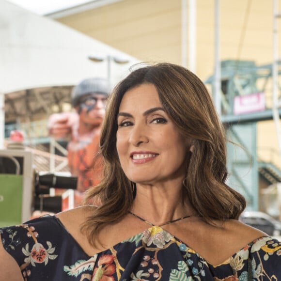 Fátima Bernardes teve longa carreira na Globo, cobrindo carnaval e apresentando 'Encontro', 'Jornal Nacional' e 'Fantástico'