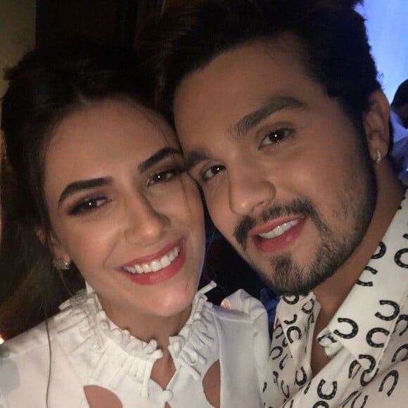 Entre idas e vindas, Jade Magalhães e Luan Santana estão juntos há 16 anos