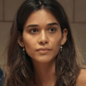 Em 'Renascer', Mariana (Theresa Fonseca) repreende José Inocêncio (Marcos Palmeira) por ter mentido para Tião (Irandhir Santos).