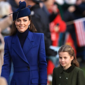 Filha de Kate Middleton, a Princesa Charlotte tem 8 anos e tem um irmão mais velho, George, e um mais novo, Louis