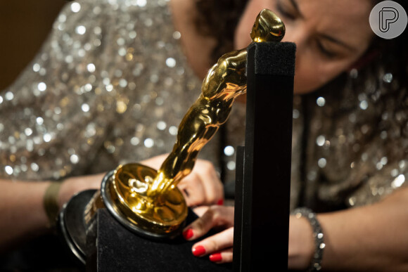 Estatueta do Oscar é banhada a ouro 24 quilates