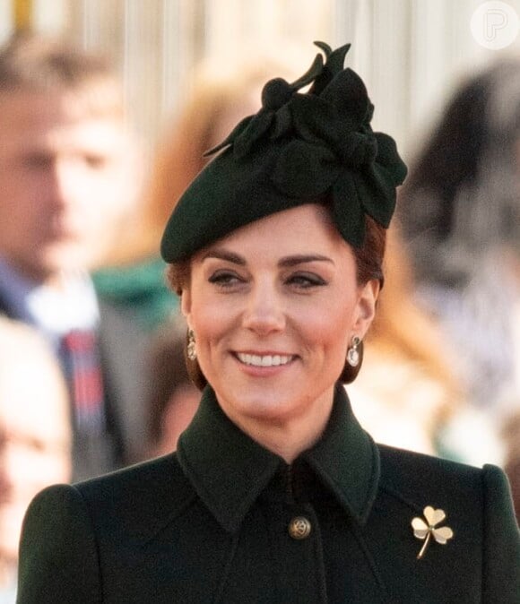 Kate Middleton publicou uma foto em seu perfil oficial no Instagram para comemorar o Dia das Mães, celebrado no Reino Unido neste domingo (10)