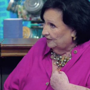 Além das críticas, Dona Déa teria dado um livro antirracista para Yasmin Brunet, apontando racismo contra Davi