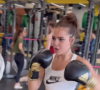 Na véspera do feriado, Mel Maia motrou detalhes de um treino de boxe intenso na academia