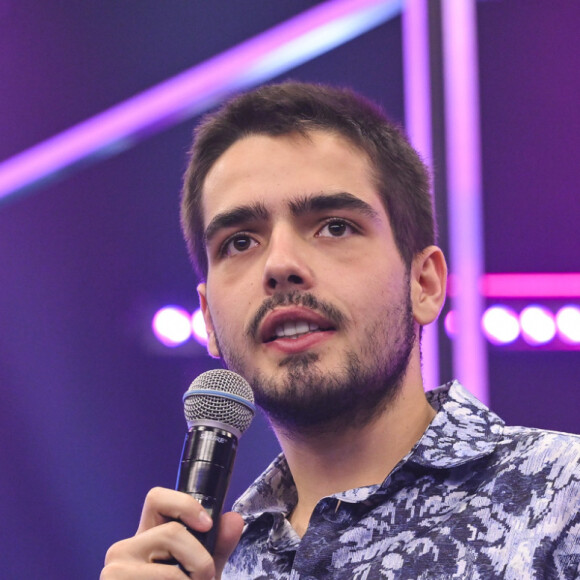 Filho de Faustão, João Silva desmentiu rumores polêmicos sobre morte do pai em conversa com a jornalista Fábia Oliveira, do Metrópoles: 'Mentira'