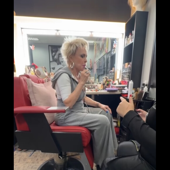 Ana Maria Braga recebeu conselho de fã para parar de fumar, o que a apresentadora afirmou em 2023 na TV já ter feito