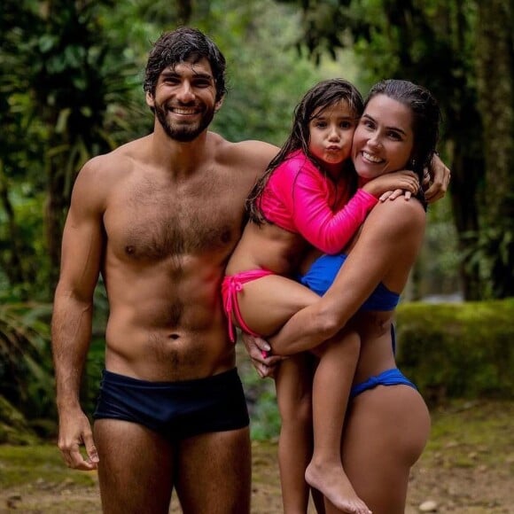 Deborah Secco e Hugo Moura são pais de Maria Flor, de 8 anos