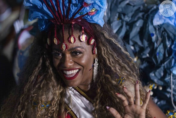 Na final do 'The Masked Singer Brasil 2024', Ludmillah Anjos deu vida à rainha de bateria Crystal na série 'Encantado's' do Globoplay