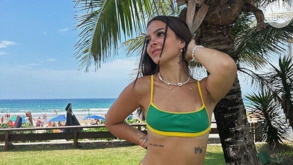 Mel Maia ostenta corpão em dump de fotos de biquíni no Rio de Janeiro. Veja!