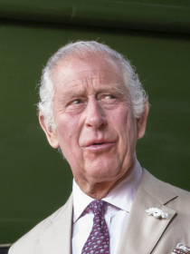Caos na família real: com câncer, Rei Charles III foi enganado por pessoa de extrema confiança. Entenda detalhes!