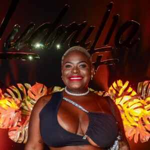 Jojo Todynho mostrou parte da barriga na festa de 29 anos de Ludmilla