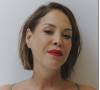 'Aceito minha identidade', Julia Almeida, filha do ator Manoel Carlos, postou vídeo nas redes sociais sobre as cicatrizes no pescoço