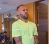 Neymar surge em novo vídeo treinando e internautas comentam sobre corpo do jogador