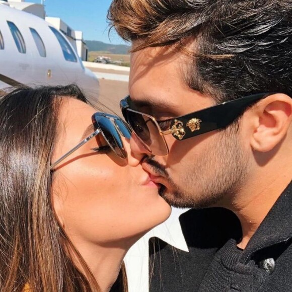 Internautas rasgaram elogios ao casal no Instagram, após declaração de Luan para Jade na web