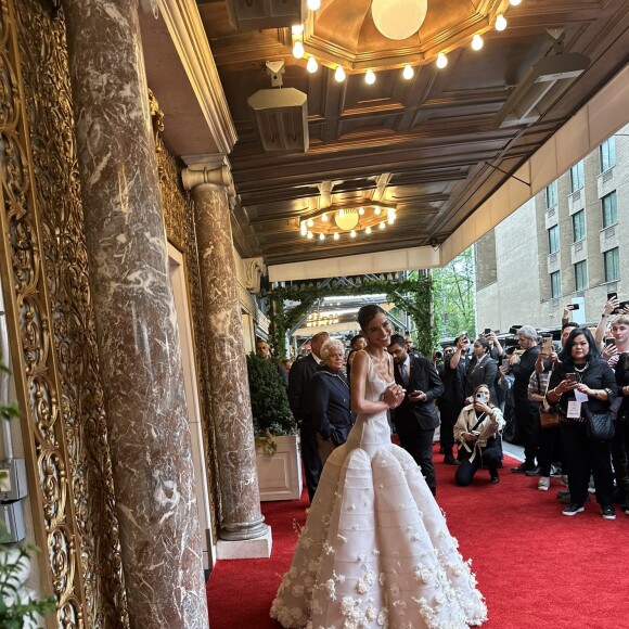Bruna Marquezine no MET Gala 2024