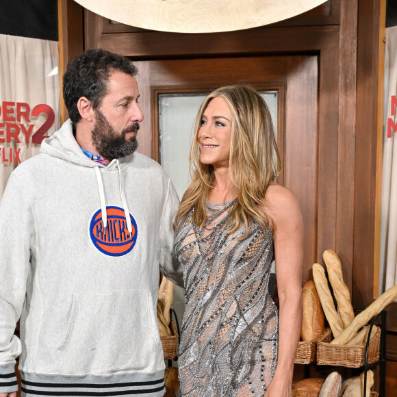 Apesar do que muita gente acredita, Adam Sandler e Jennifer Aniston nunca tiveram um envolvimento romântico