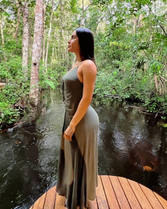 Isabelle Nogueira compartilhou novas fotos na Amazônia, destacando seu amor pela natureza