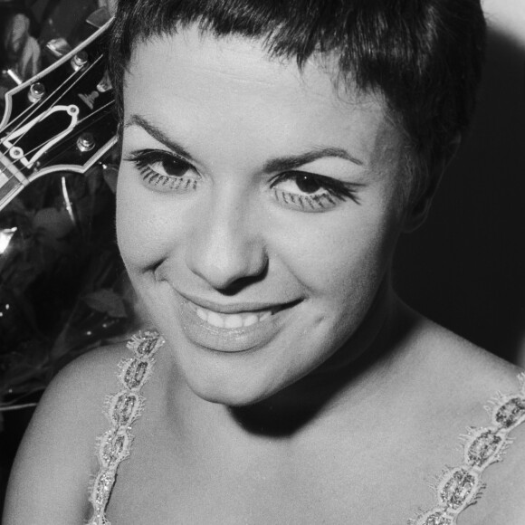 Elis Regina namorou com Fábio Jr; cantora foi muito apaixonada por ele, segundo a amiga Marília Gabriela