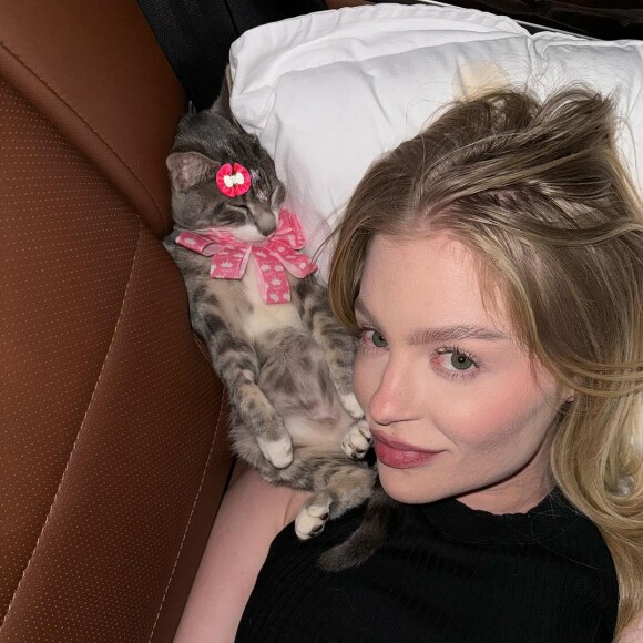 Luísa Sonza resgatou uma gatinha, a quem chamou de Elis