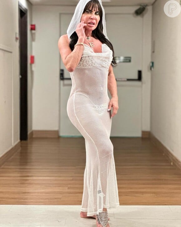 Gretchen está completando 65 anos e comemorou com um novo vídeo dançando