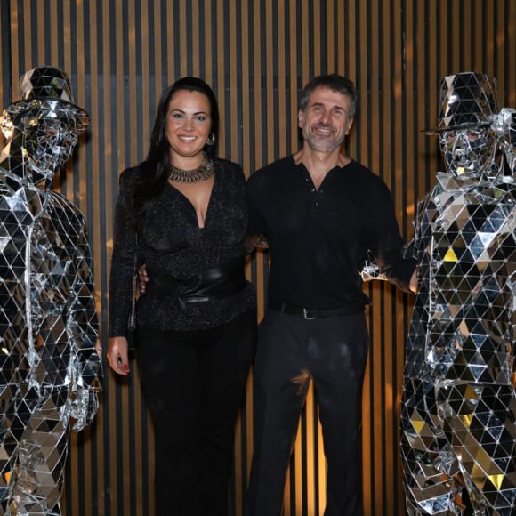 Flávia Alessandra comemora aniversário de 50 anos com festão rodeada de famosos