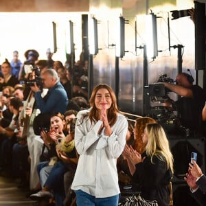 Sasha Meneghel ficou bastante emociona após o fim do desfile da Mondepars