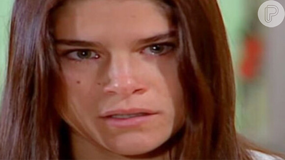 Em Alma Gêmea, Serena (Priscila Fantin) descobre que Hélio (Erik Marmo) era filho de Agnes (Elizabeth Savalla)