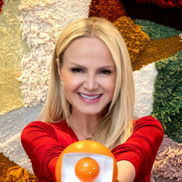 Eliana foi anunciada oficialmente na Globo nesta quinta (27)