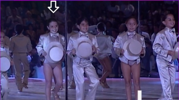 Nos anos 2000, essa bailarina encantou famosos no 'Gente Inocente' e hoje, é uma das revelações da Globo. Reconhece?