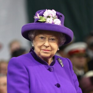 Kate Middleton apostou no roxo para fazer uma homenagem à rainha Elizabeth II